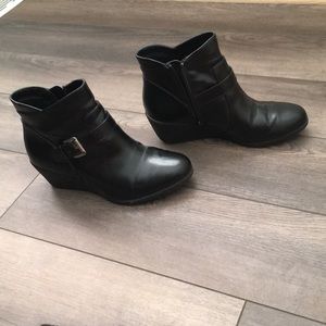 Black ankle wedge boots